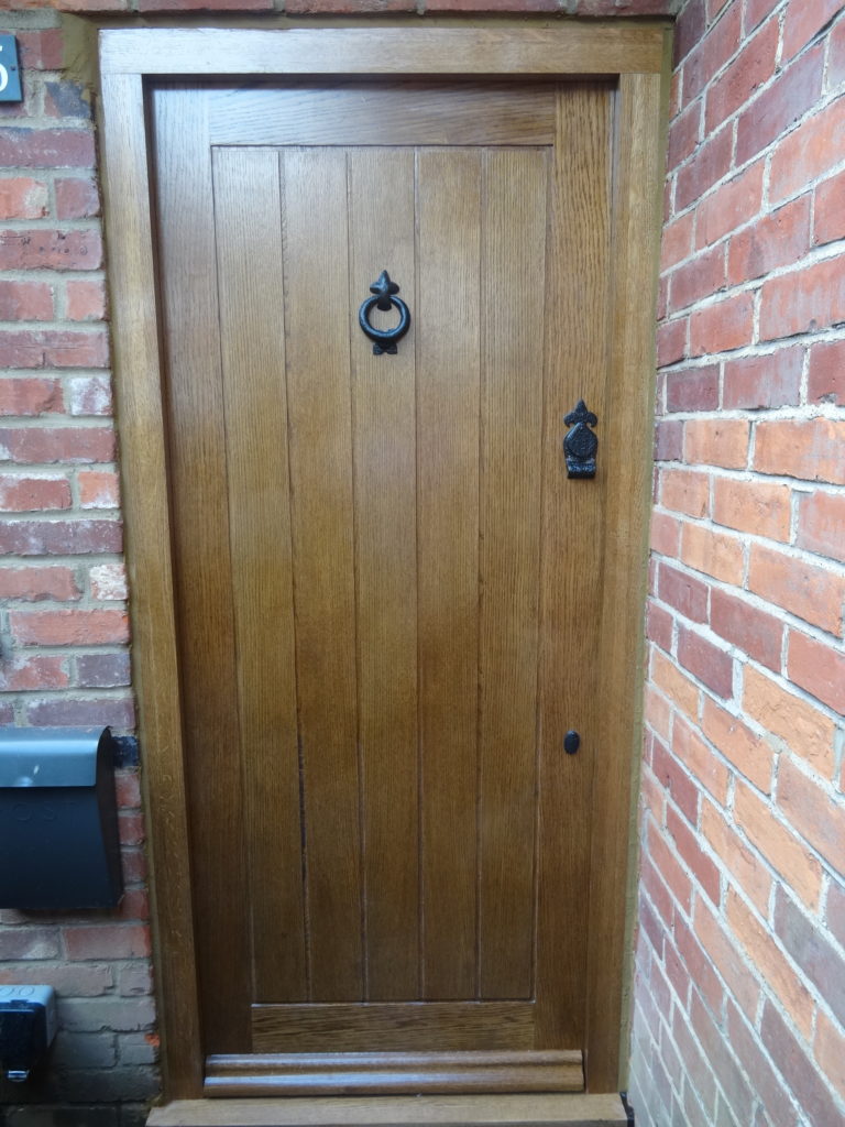 Fens Panelled Oak Fens Panelled Oak